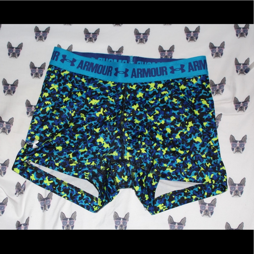 Under armour spandex shorts